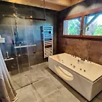 아파트 Svea 톨롱